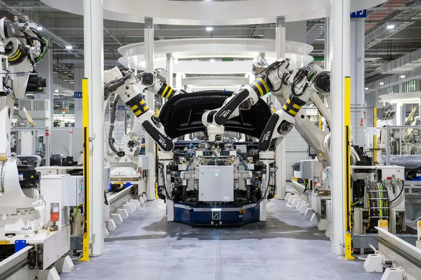 Assembly line robot